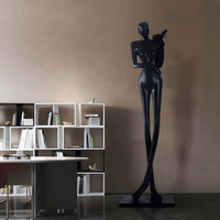 Sculpture-7 Floor Lamp in Crystal by Lampadom - scale reference