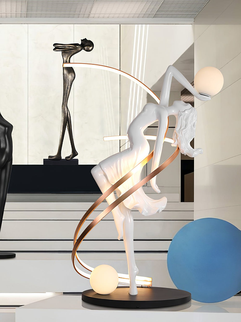Sculpture-3 Floor Lamp in Crystal by Lampadom - room setting
