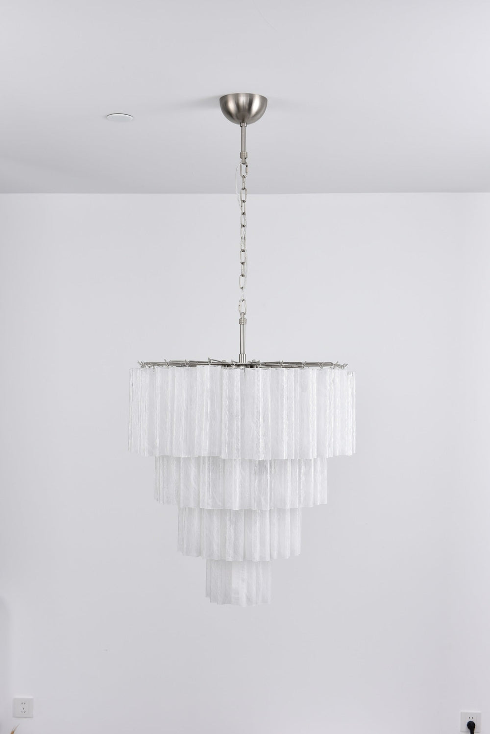 OPALIA Chandelier by Lampadom - detail view