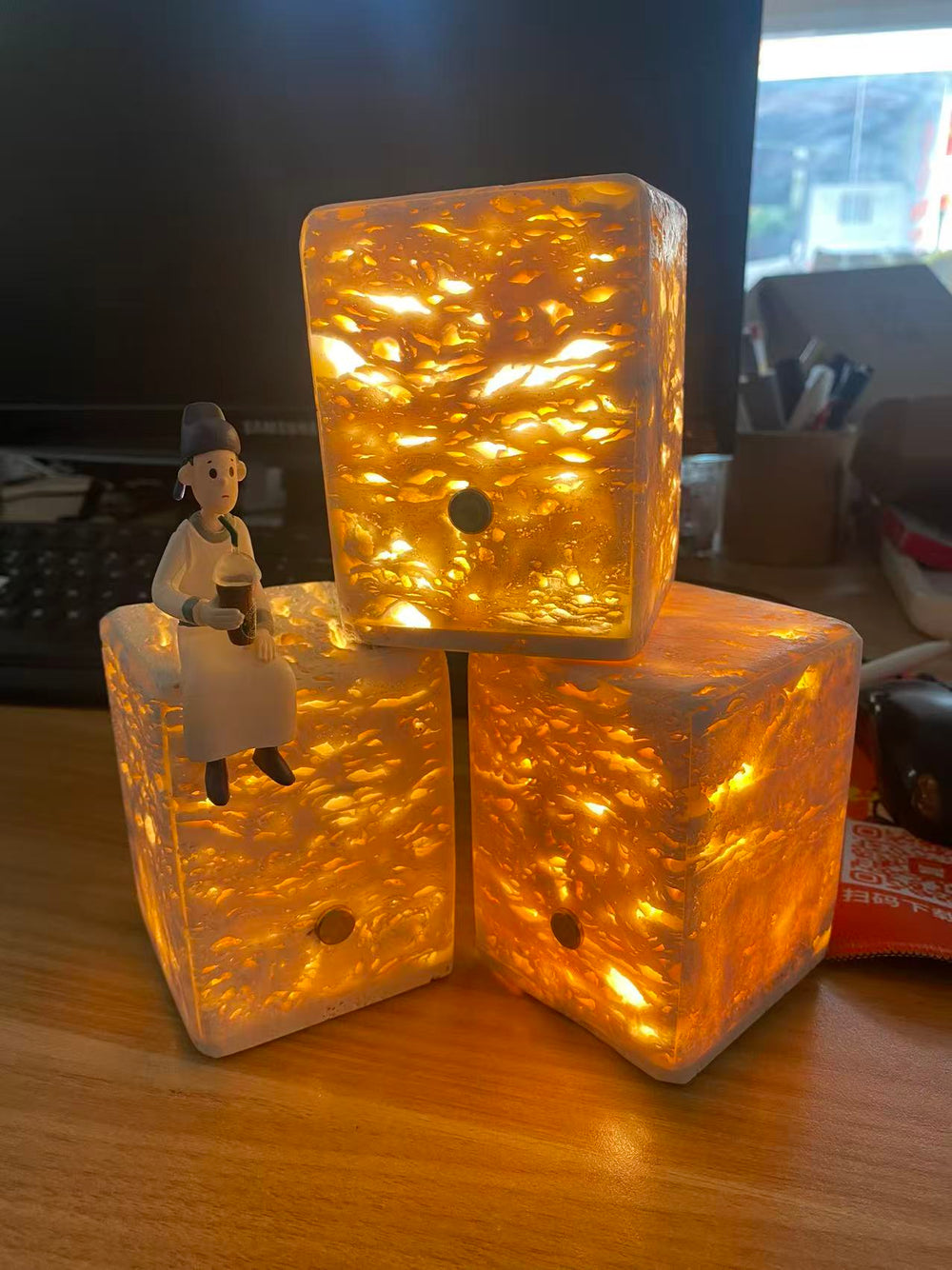 Travertine Table Lample