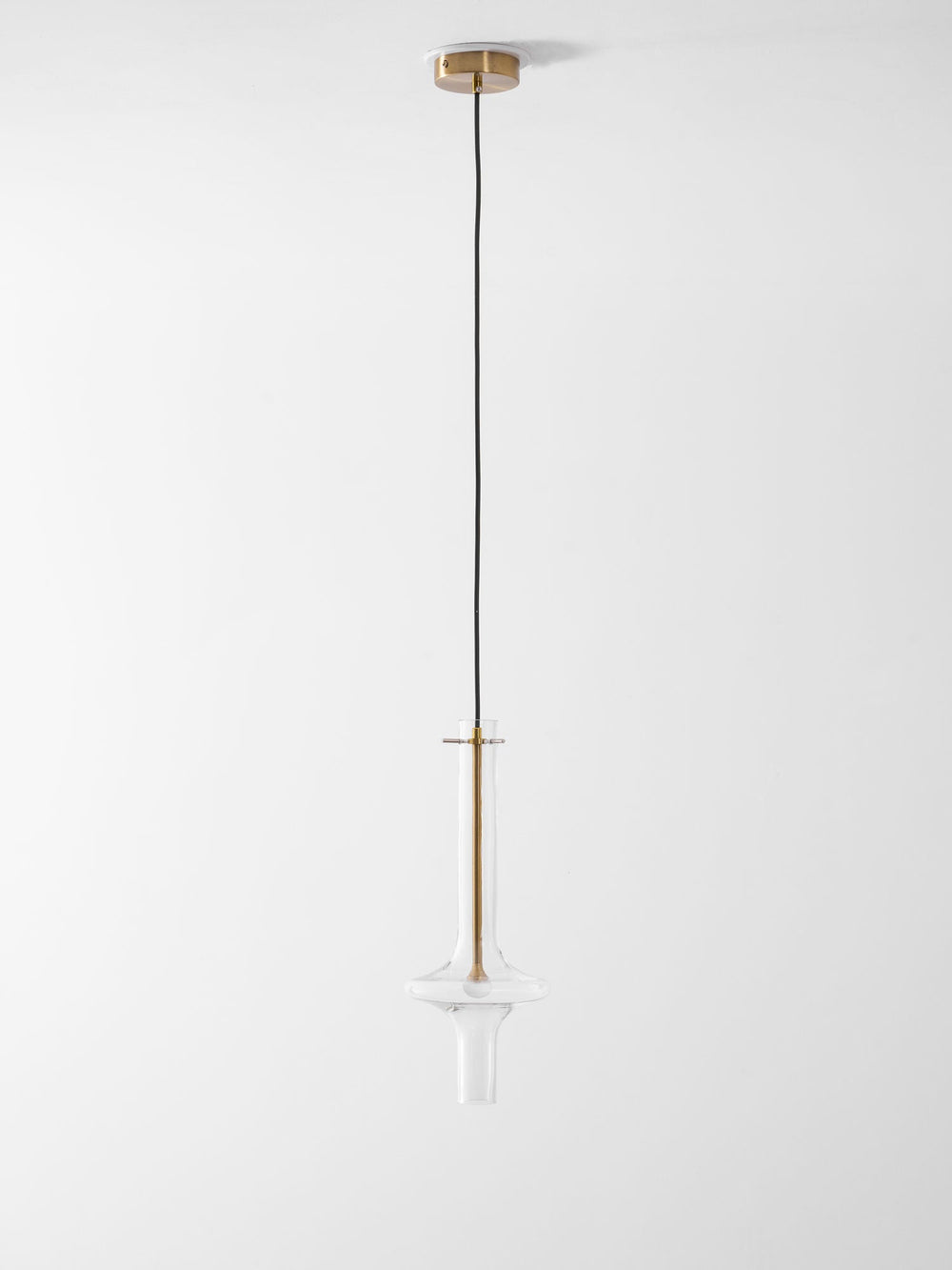 Wonder Pendant by Lampadom - angle view