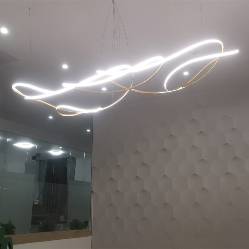CARSTEN Linear Chandelier by Lampadom - close-up