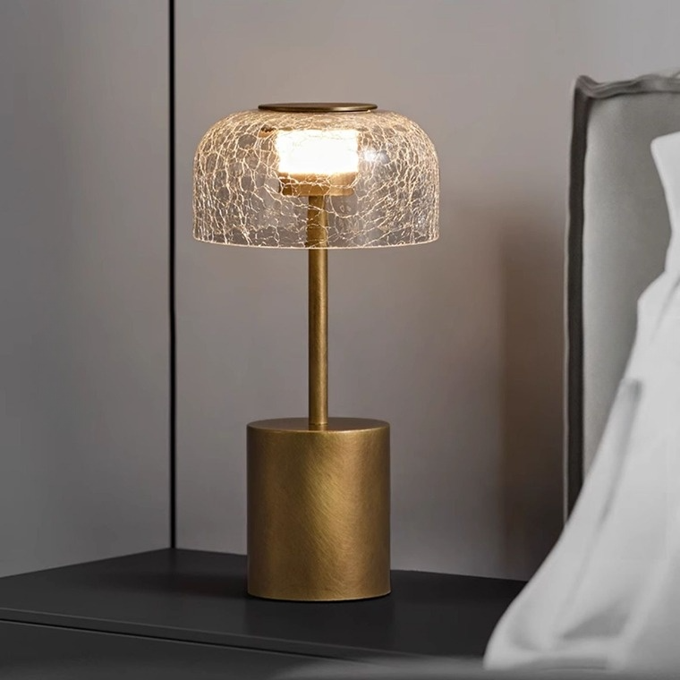 CRISPIN Table Lamp by Lampadom - scale reference