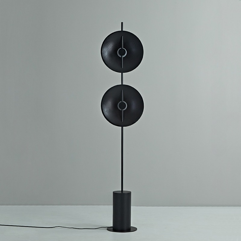 DELANO WOOD Floor Lamp by Lampadom - detail view