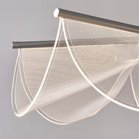 MATTY Chandelier Chandelier in Acrylic by Lampadom - room setting