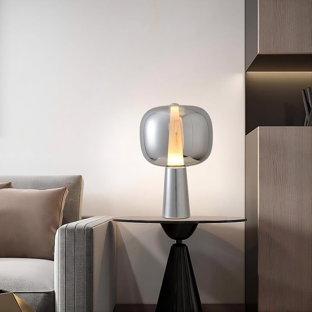 FOLLETT Table Lamp by Lampadom - close-up