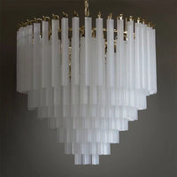 FRANKLIN Chandelier Chandelier in Crystal by Lampadom - installation view