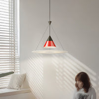 FREM Pendant by Lampadom - scale reference