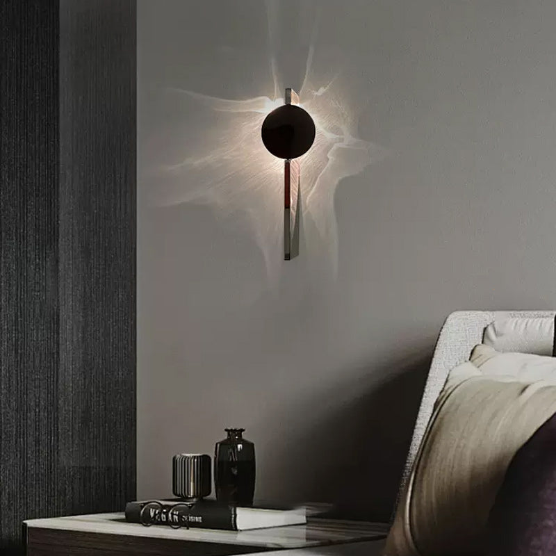 FRIPPE Wall Light by Lampadom - close-up