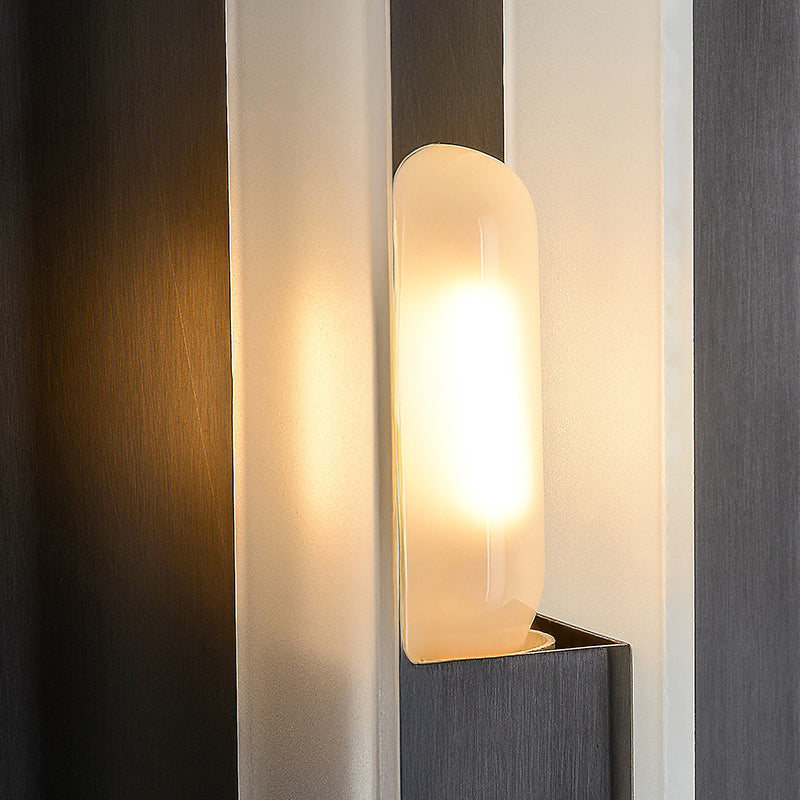 GIVA Wall Light by Lampadom - close-up