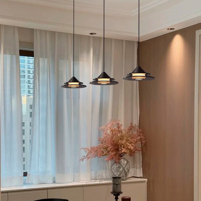 GORM Pendant lighjt by Lampadom - side view