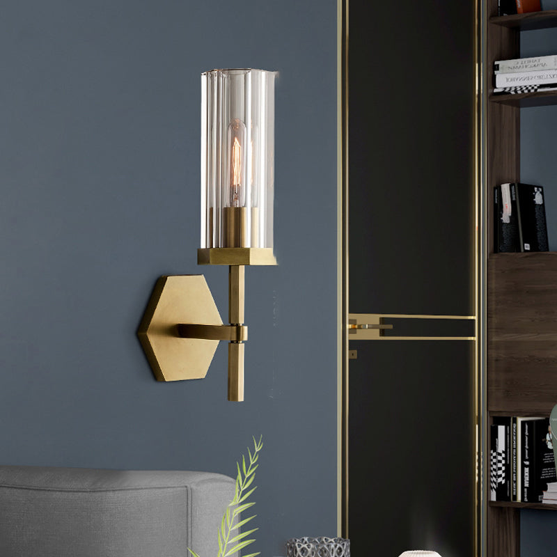 HINNA B Wall Light by Lampadom - close-up