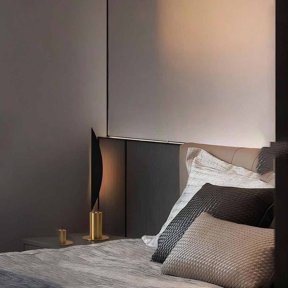 IVY Table Lamp by Lampadom - side view