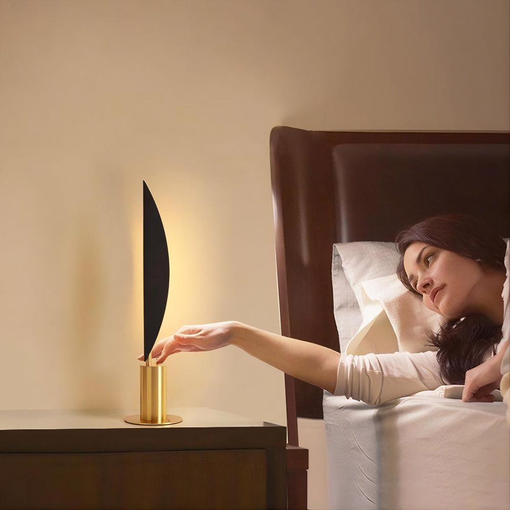 IVY Table Lamp by Lampadom - scale reference