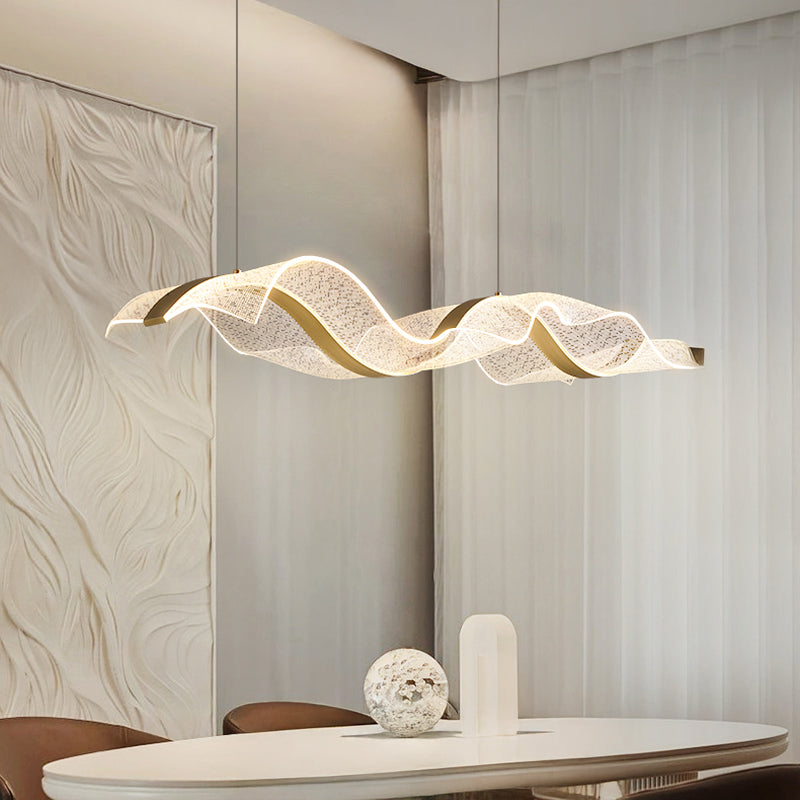 LARSERIC B Linear Chandelier by Lampadom - detail view