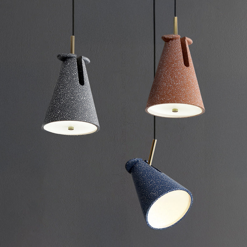 MAIT Pendant by Lampadom - close-up