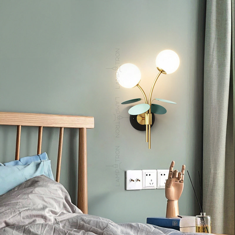 MATISSE B Wall Light by Lampadom - angle view