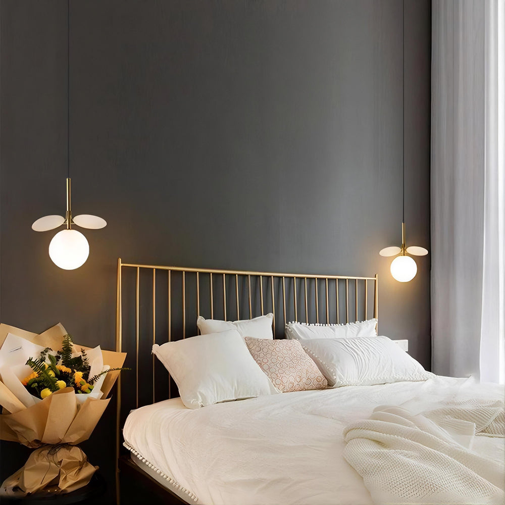 MATISSE ONE Pendant by Lampadom - scale reference