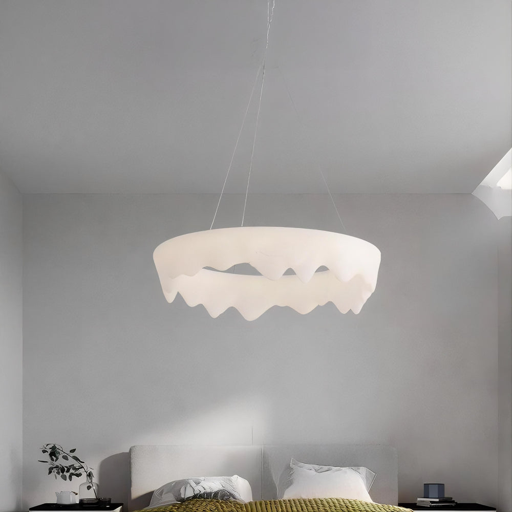 ODDLY C Ring Chandelier