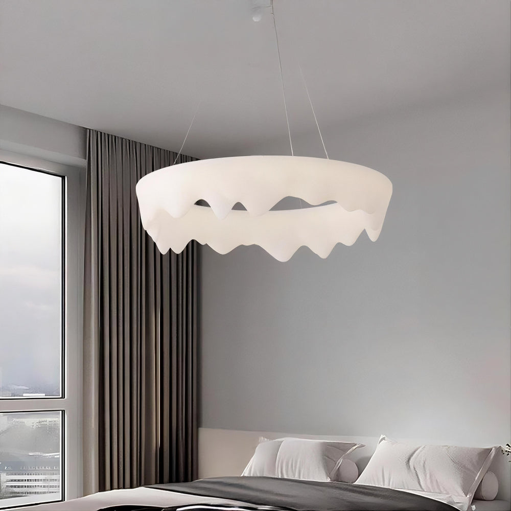 ODDLY C Ring Chandelier