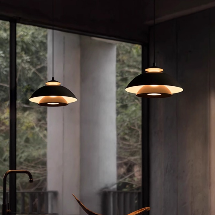 PALETTE Pendant by Lampadom - scale reference