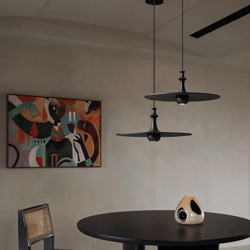 PIO Pendant by Lampadom - close-up