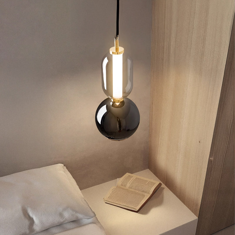 RID Pendant by Lampadom - scale reference