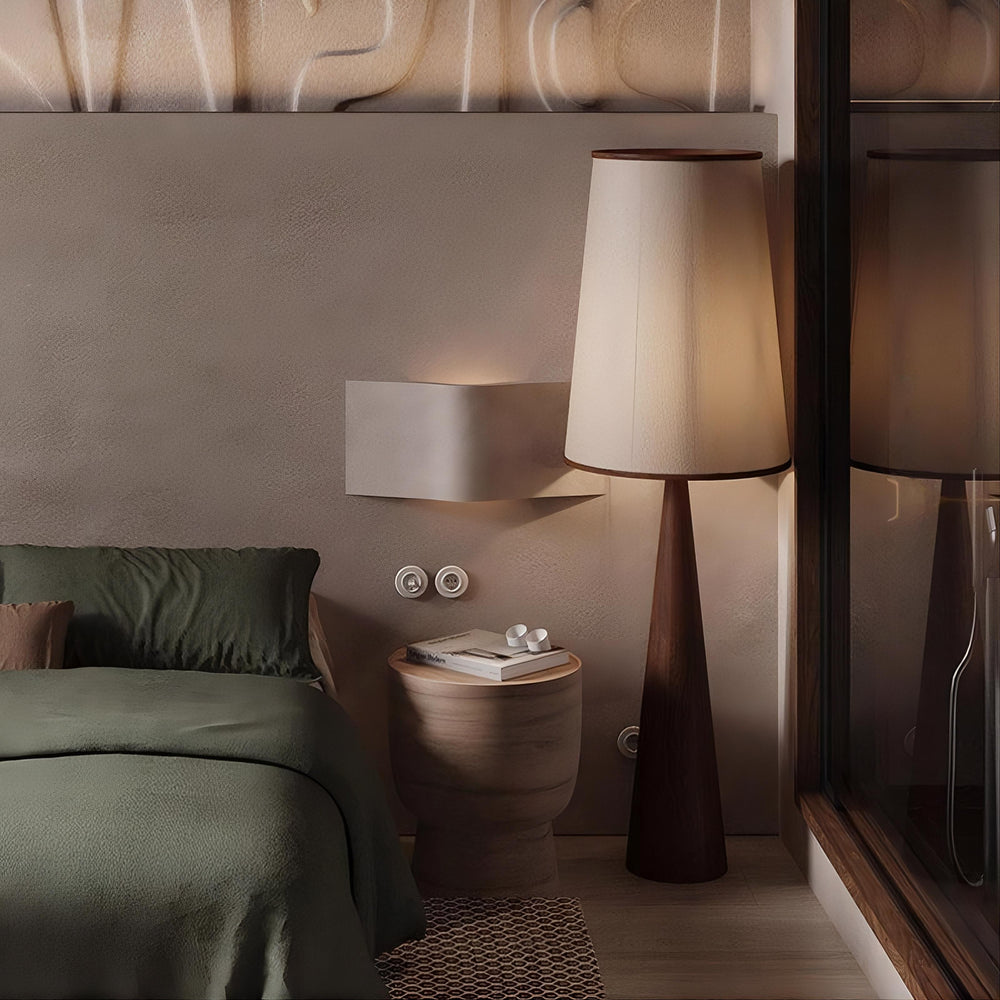 SARAS Floor Lamp by Lampadom - close-up