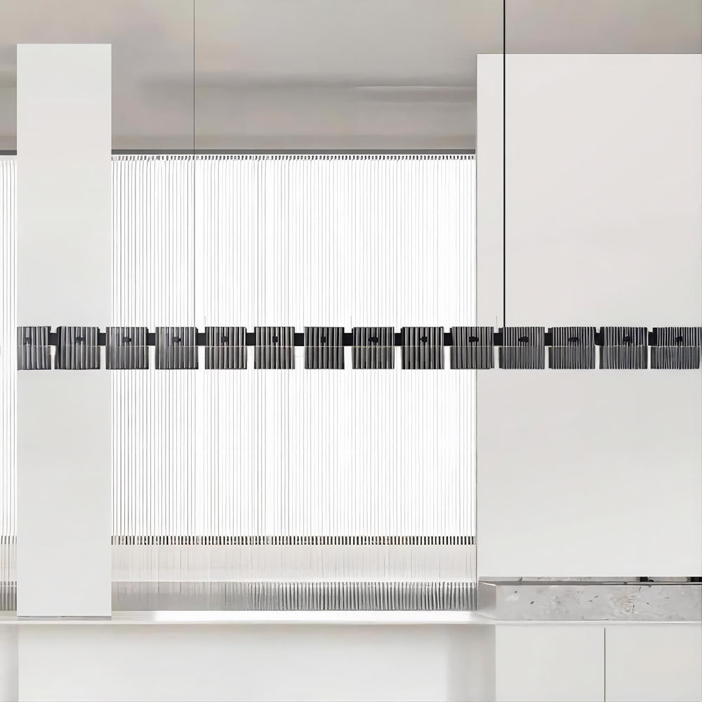 SEVERIN L Linear Chandelier