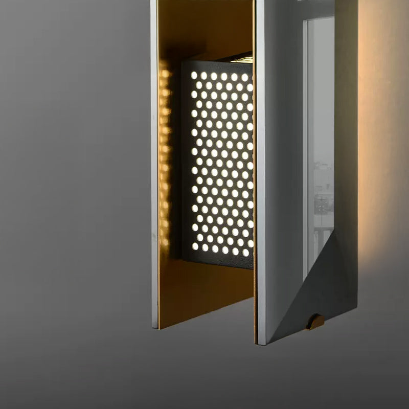 STANLEY Wall Light by Lampadom - close-up