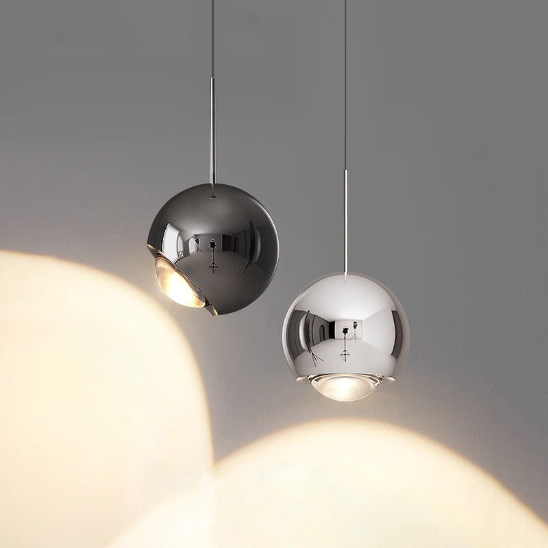 TAVE Pendant by Lampadom - close-up