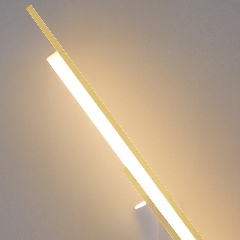 TINUS Wall Light by Lampadom - scale reference