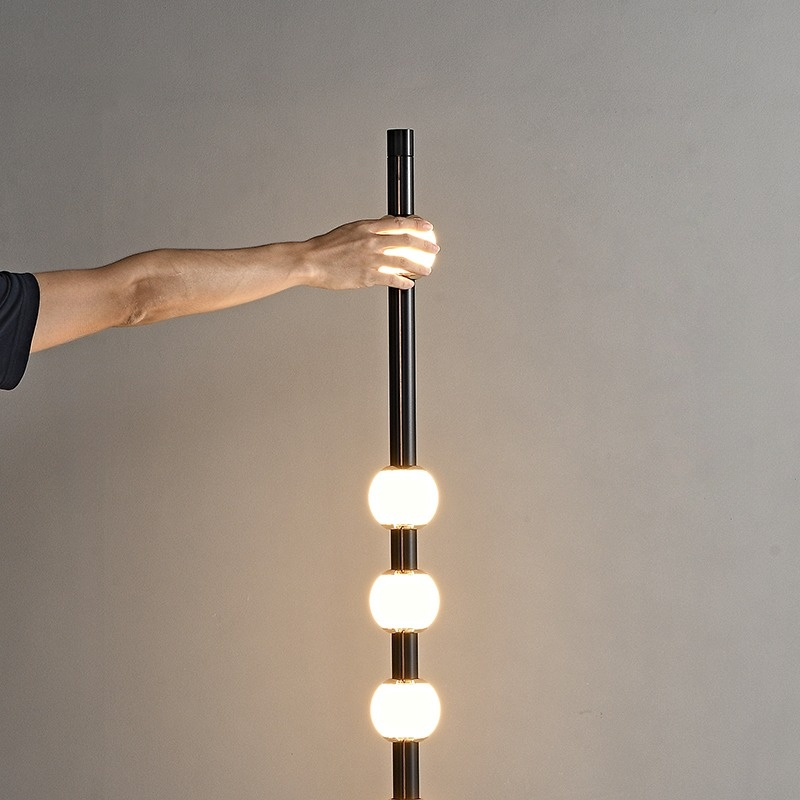 TONNY Table Lamp