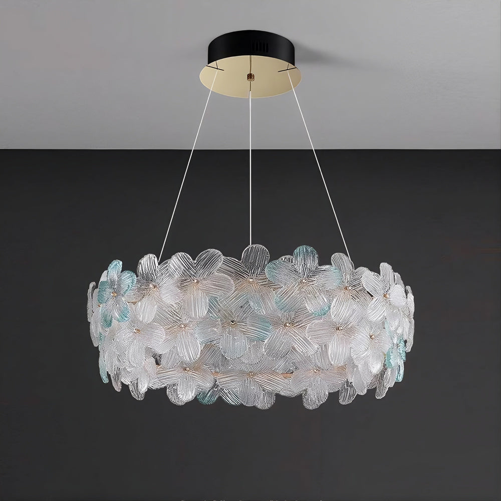 TOTTI Chandelier by Lampadom - angle view