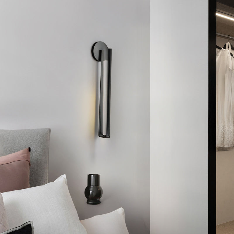 TOULON B Wall Light by Lampadom - close-up