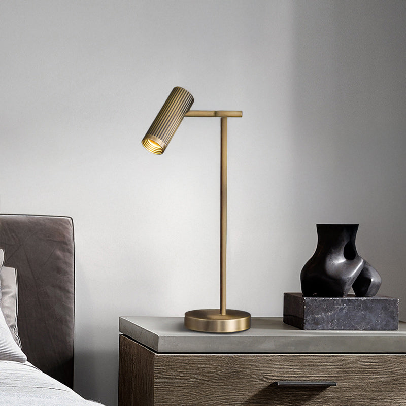 TRIGGER Table Lamp by Lampadom - angle view