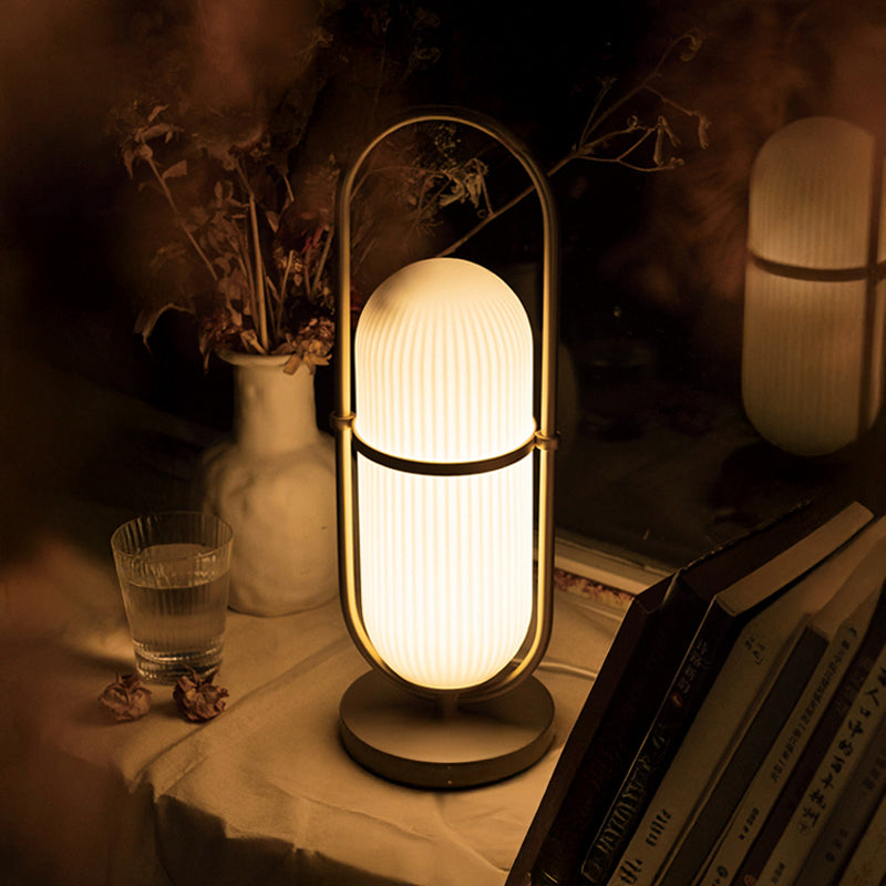 TROTTE Table Lamp by Lampadom - scale reference