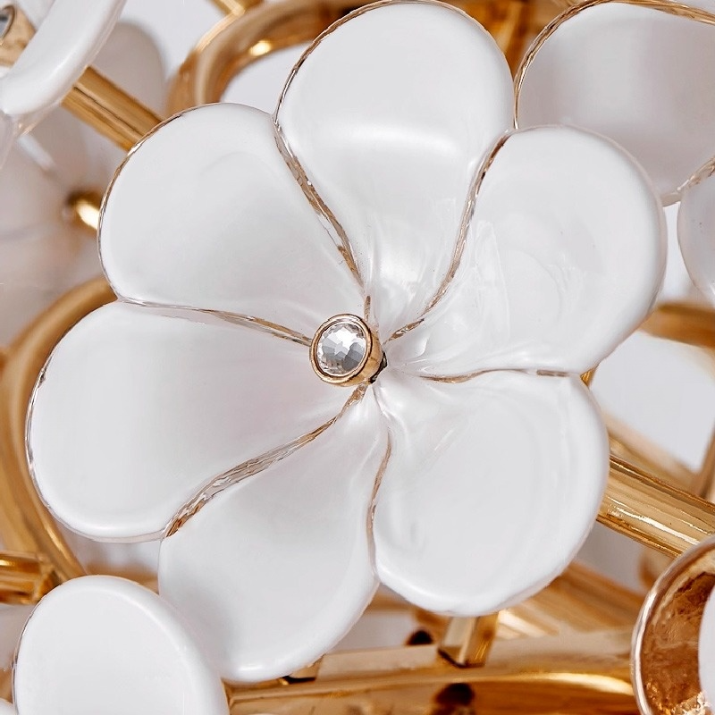 TEUVO Chandelier by Lampadom - close-up