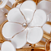 TEUVO Chandelier by Lampadom - close-up