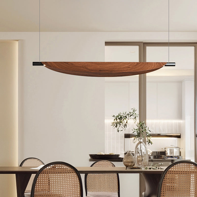 VAAGE Linear Chandelier by Lampadom - detail view