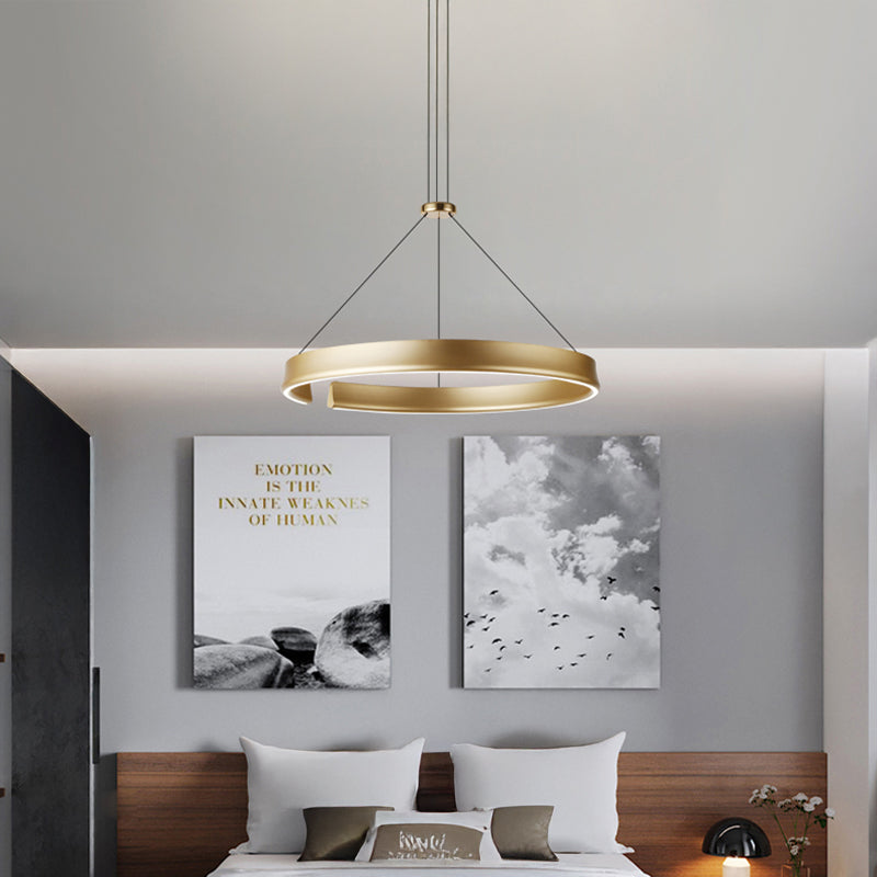 VEIKKO ONE Ring Chandelier