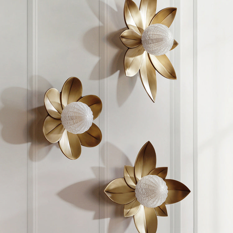 LOTUS Wall Light by Lampadom - side view
