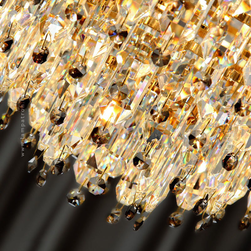 LIONEL B Linear Chandelier by Lampadom - detail view