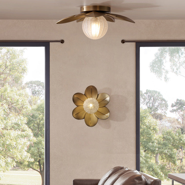 LOTUS Wall Light by Lampadom - detail view