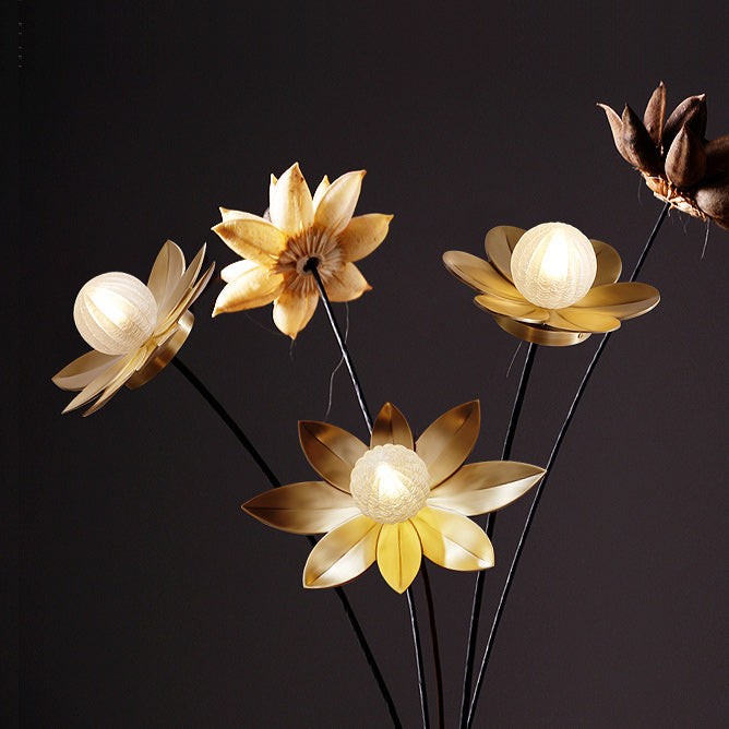LOTUS Wall Light by Lampadom - scale reference