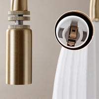 MONTCLAIR Chandelier