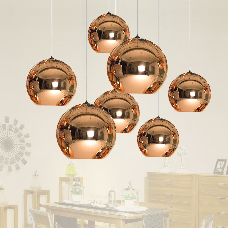 MORO Pendant by Lampadom - scale reference